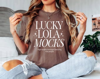 Mockup di Comfort Colors 1717 Espresso, Mockup di camicia marrone, Mockup di c1717 Espresso, Mockup di maglietta Comfort Colors, Mockup di cc1717, Mockup di modelli