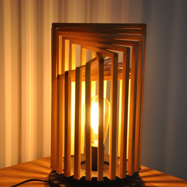 HOLZLAMPE - Nachttischlampe, geometrische Lampe, skandinavisch, nordisch