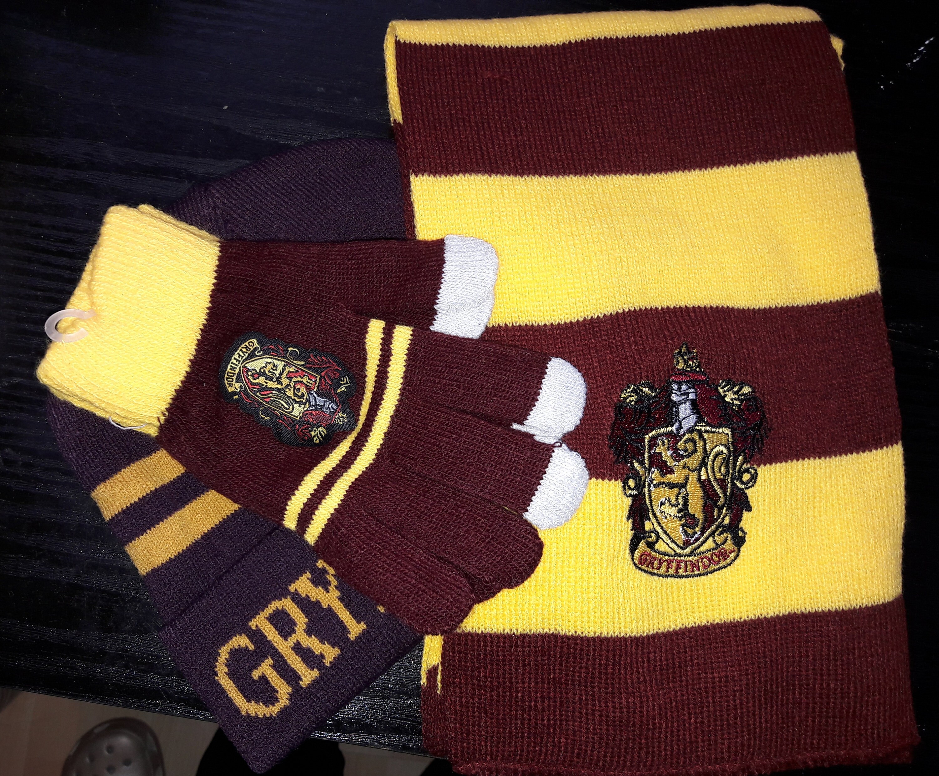 Harry Potter Gryffindor or Slytherin Set hat Scarf Gloves Etsy