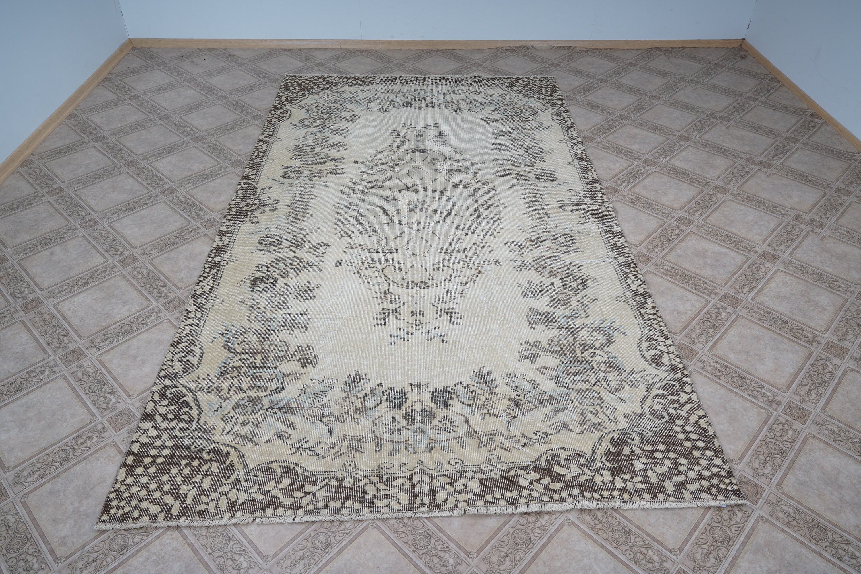 5x9 ラグ、ヴィンテージ ラグ、トルコ ラグ、ウシャク ラグ 5x9