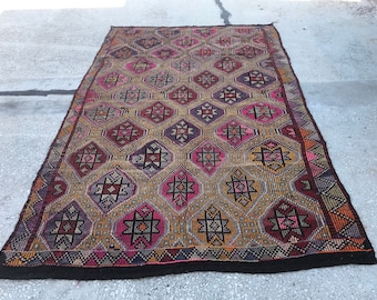 kilim rug, vintage rug, striped and embroidered design kilim rug Free Shipping 5.6x8.7 ft turkish kilim rug, area kilim rug, rugs YK110