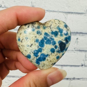 K2 Jasper Heart Palm Stone, Granite Azurite Crystal Pocket Rocks, 1.5&quot; Inch in Size