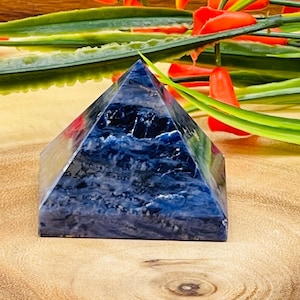 Sodalite Pyramid, Healing Crystal Pyramid, Third Eye Chakra