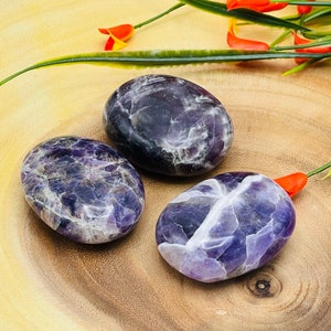Amethyst Palm Stone, Crystal Massage Pocket Gemstone Rocks, Crown Chakra Crystals