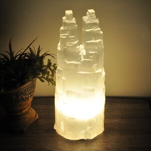 Authentic selenite lamp outlet
