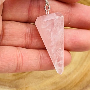Rose Quartz Crystal Pendulum with Silver Plated Faceted Chain, Healing Dowsing Energy Balancing Point Pendulum