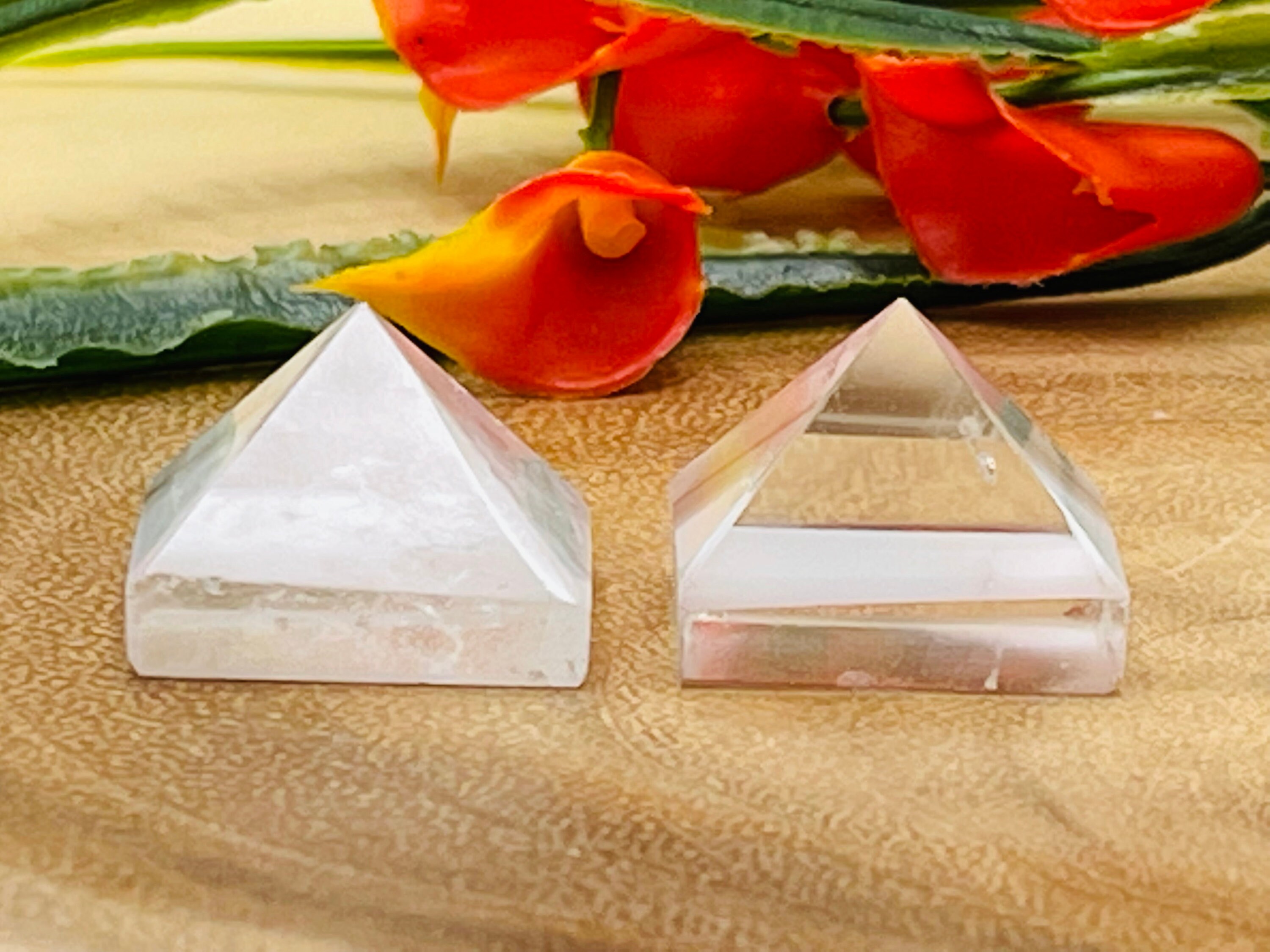 Pirámide Cuarzo Transparente Natural Reiki Chakra Curativa Transparente