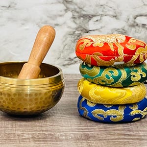Singing Bowl, Tibetan Singing Meditation Bowl Set, Himalayan Singing bowl 10cm (4 inch)