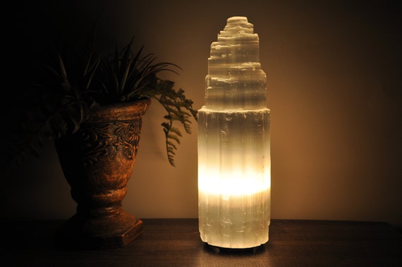 Lampe tour gratte-ciel en cristal de sélénite avec variateur et deux  ampoules, taille 30 cm 12 pouces, veilleuse -  France