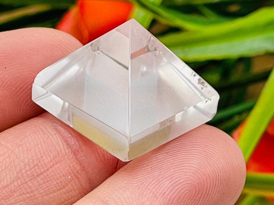 Clear Quartz Pyramid Crystal Quartz Pyramid Clear Quartz Gemstones L