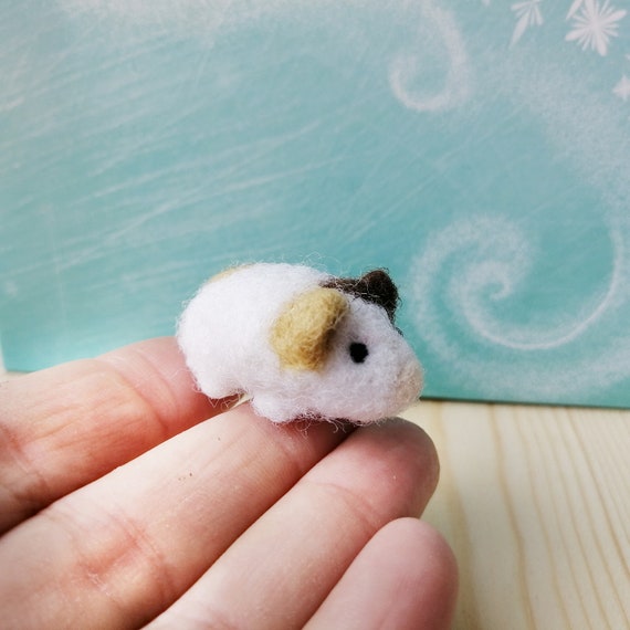 guinea pig ornament