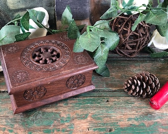 Vintage Jewelry Box, wood Jewelry Box, Boheme box, Breton box