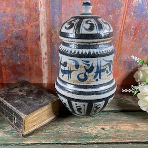 Vintage Stoneware Pharmacy Pot with Lid - Fez Origin