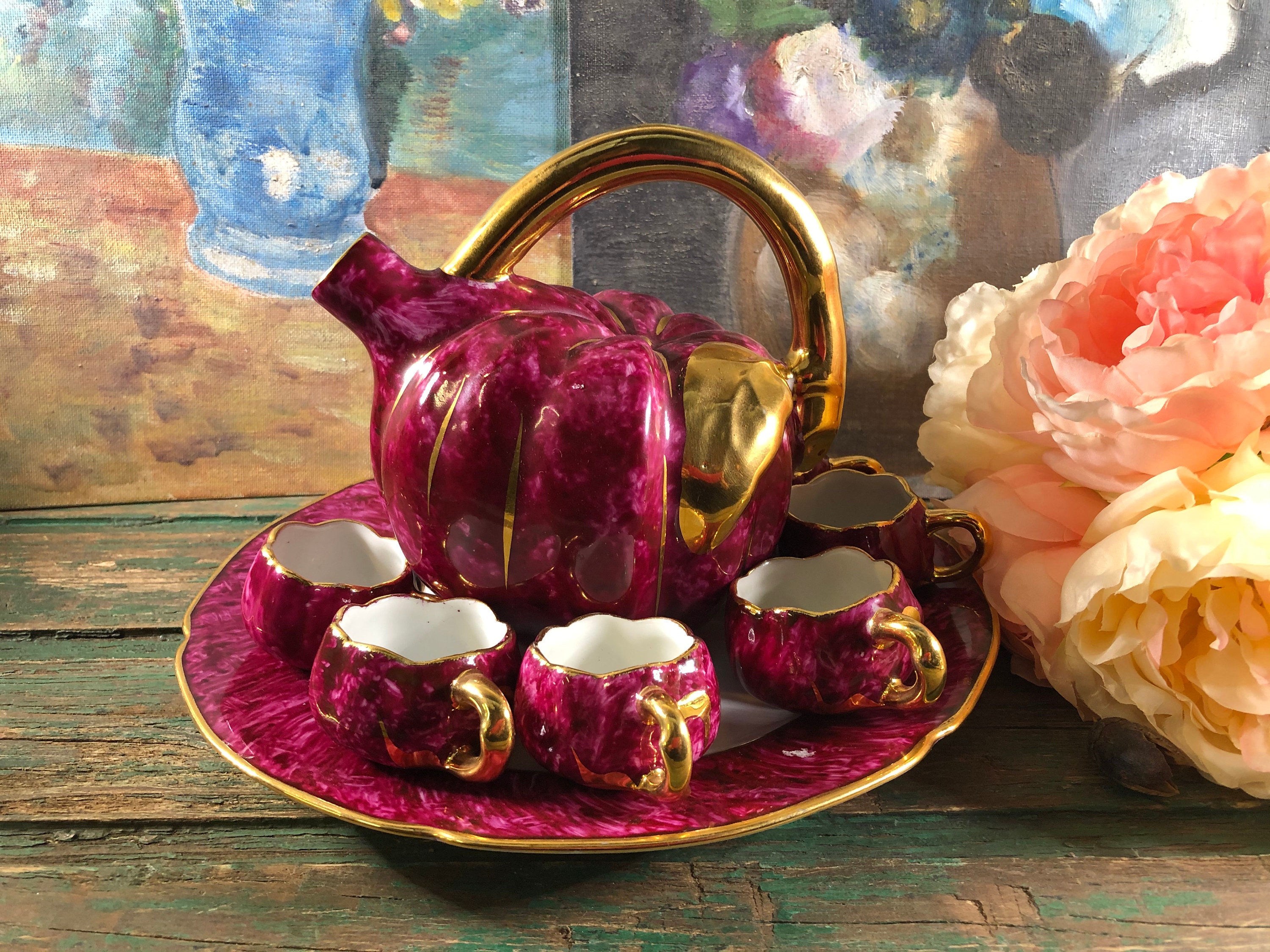 Service Liqueur Bordeaux et Or en Porcelaine Limoges Barbotine Pomme