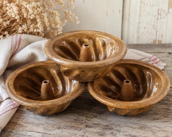 Set di 3 stampi antichi francesi per kouglof – Teglie rustiche in terracotta per ciambelle – Arredamento da cucina in stile rustico alsaziano – Stampi da forno francesi vintage