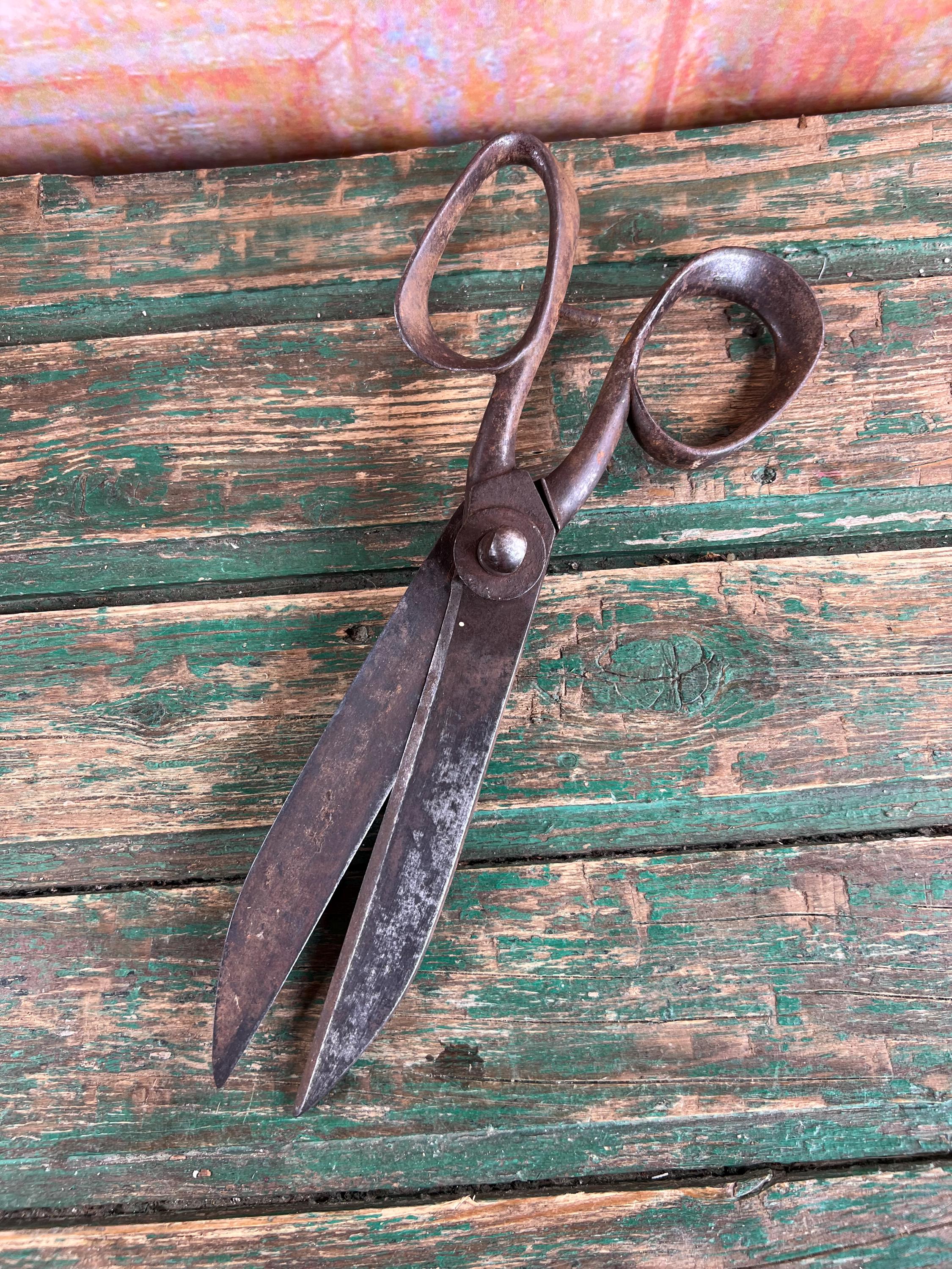 アンティークの大型鉄製ハサミ – 19世紀の裁縫道具/仕立て道具 - Etsy 日本