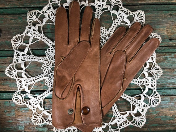 Vintage leather gloves from Au Bon Marché Paris -