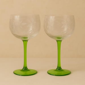 Vintage Wine Glasses with Etched Floral Bowl and Green Stem – Set of 2