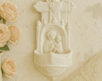 アンティークフランス製陶器製聖水盤 – 聖母マリアと幼子、宗教的装飾