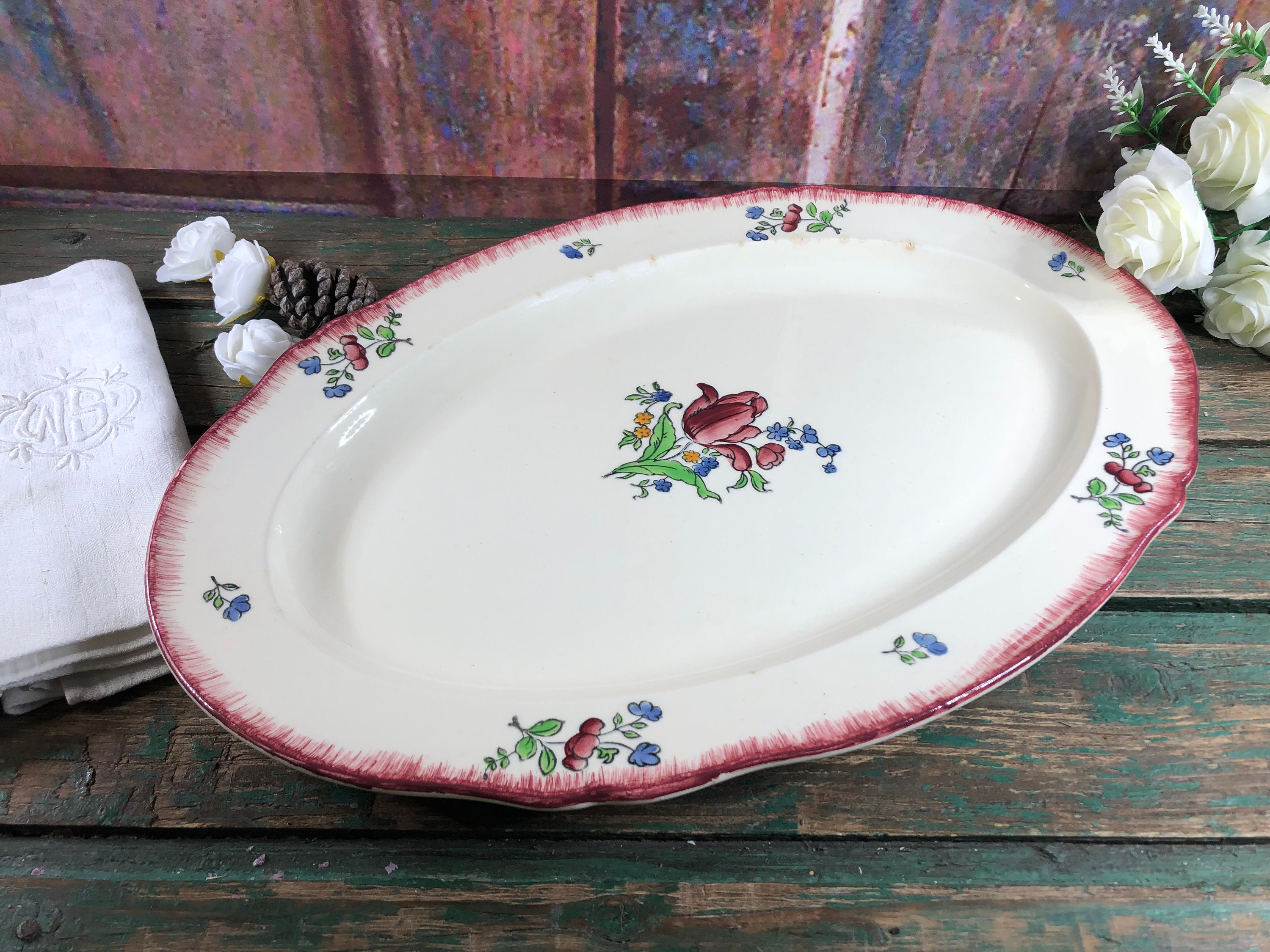 Très Grand Plat Oval Fleur en Faïence de Gien Modele Lorraine