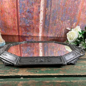 Table centre with mirror in silver metal by Dilecta goldsmith