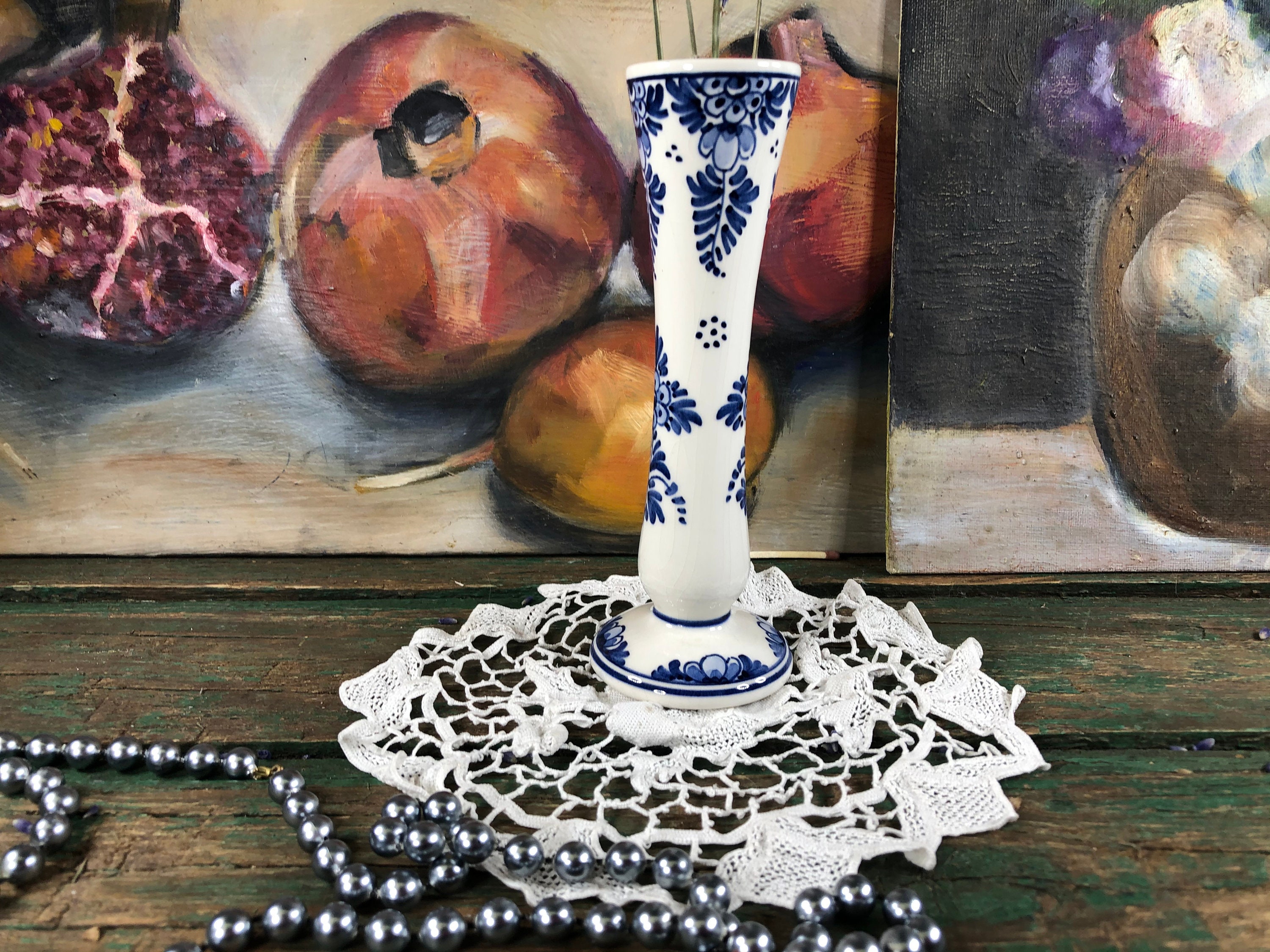 Petit Vase Delft à Motif Floraux Blancs et Bleus