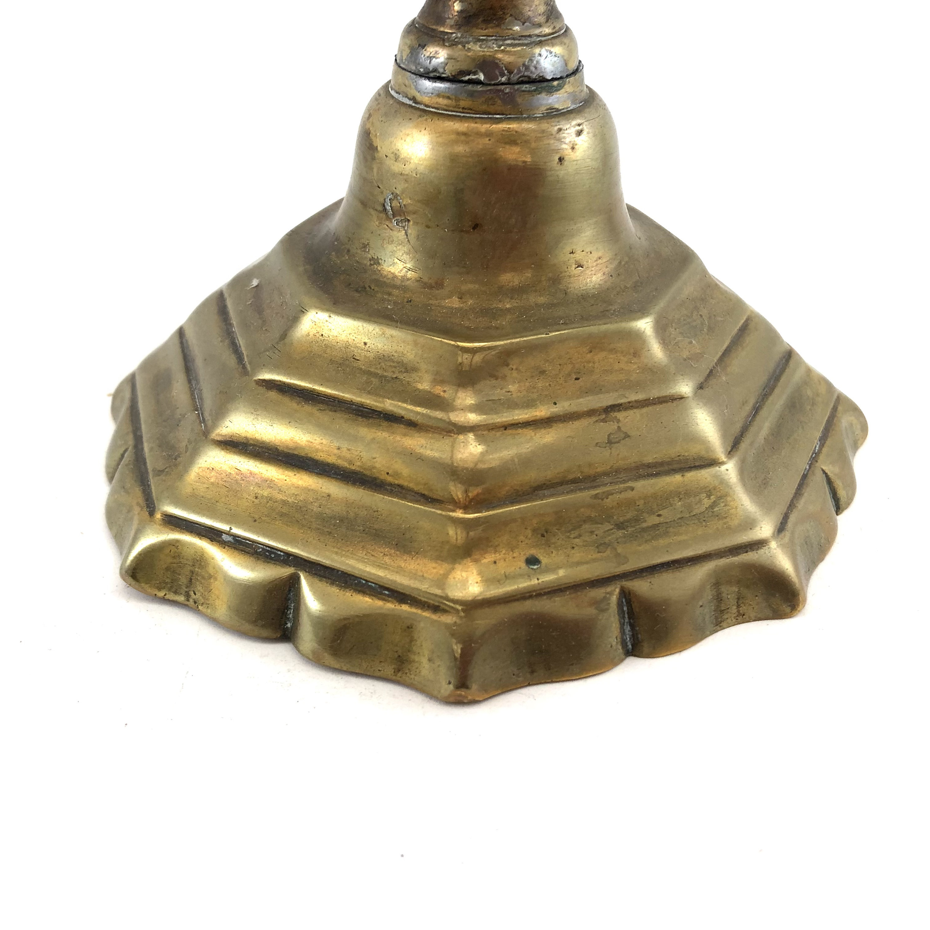BOUGEOIR A MAIN STYLE LOUIS XV ROCAILLE EN BRONZE XIXe OBJET DECO DE Vitrine 117443