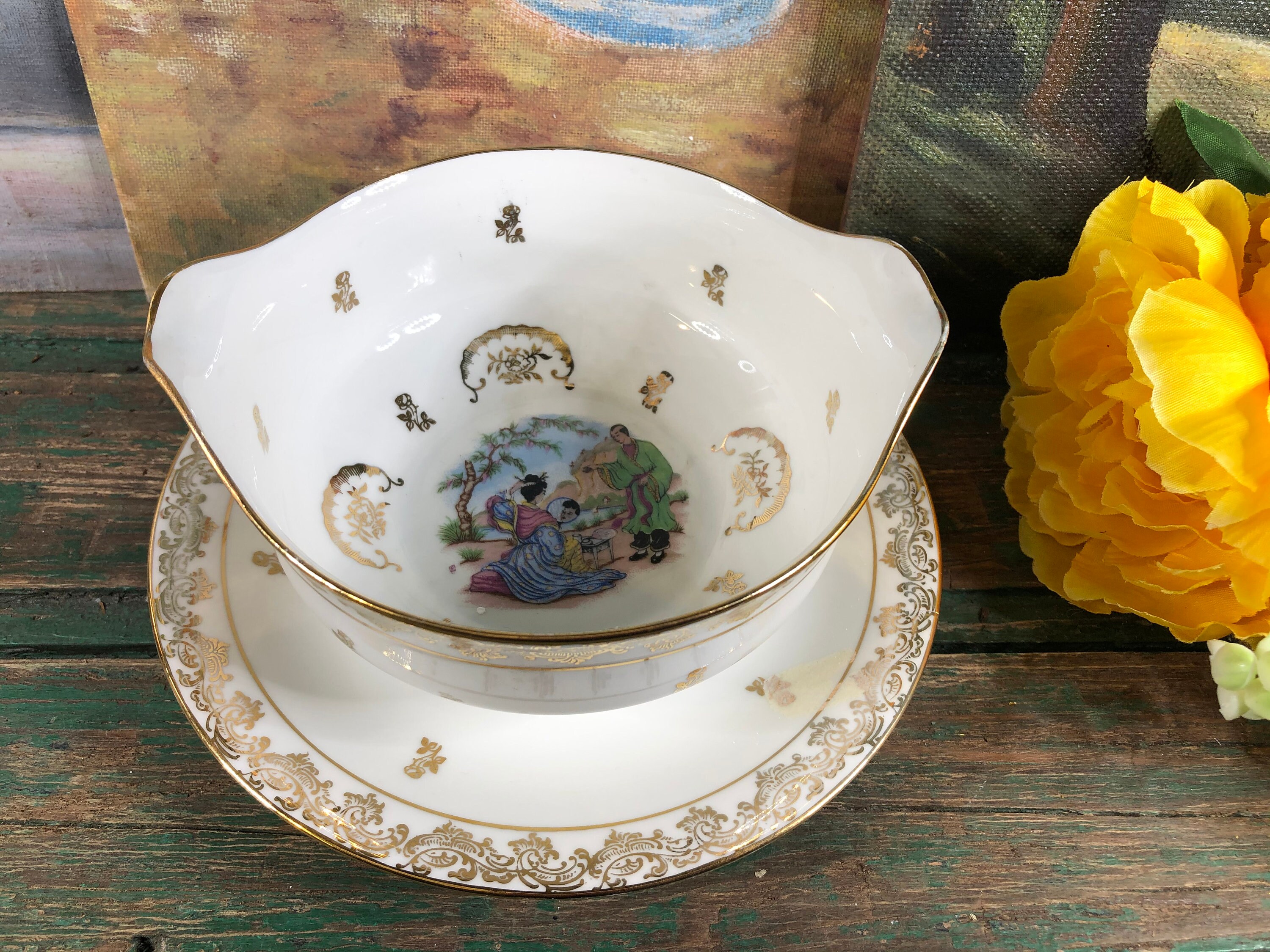 Ancienne Saucière Porcelaine de Limoges Modele Japonais