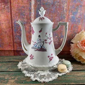 Large coffee pot white with flower in porcelain