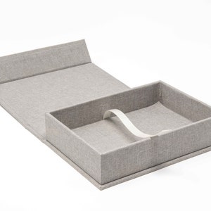 Linen Scrapbook Storage Box Photo Storage Boxes14.6 '' x 13 '' x 4  ''GrayDocu