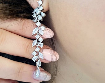 Silver Wedding Earrings Crystal Drop Silver Earrings Bridal Wedding Jewelry Chandelier earrings Bridal Jewelry Dangle earring Bride Earrings