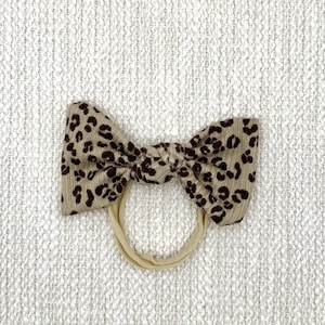 Cheetah print baby headband, nylon baby headbands, baby bow headband, soft baby bow accessories, knit baby bows, stretchy baby headbands