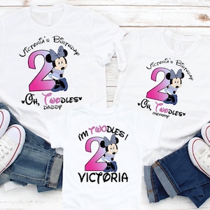 Camiseta de cumpleaños de Twodles: Traje de Minnie Mouse para el segundo cumpleaños