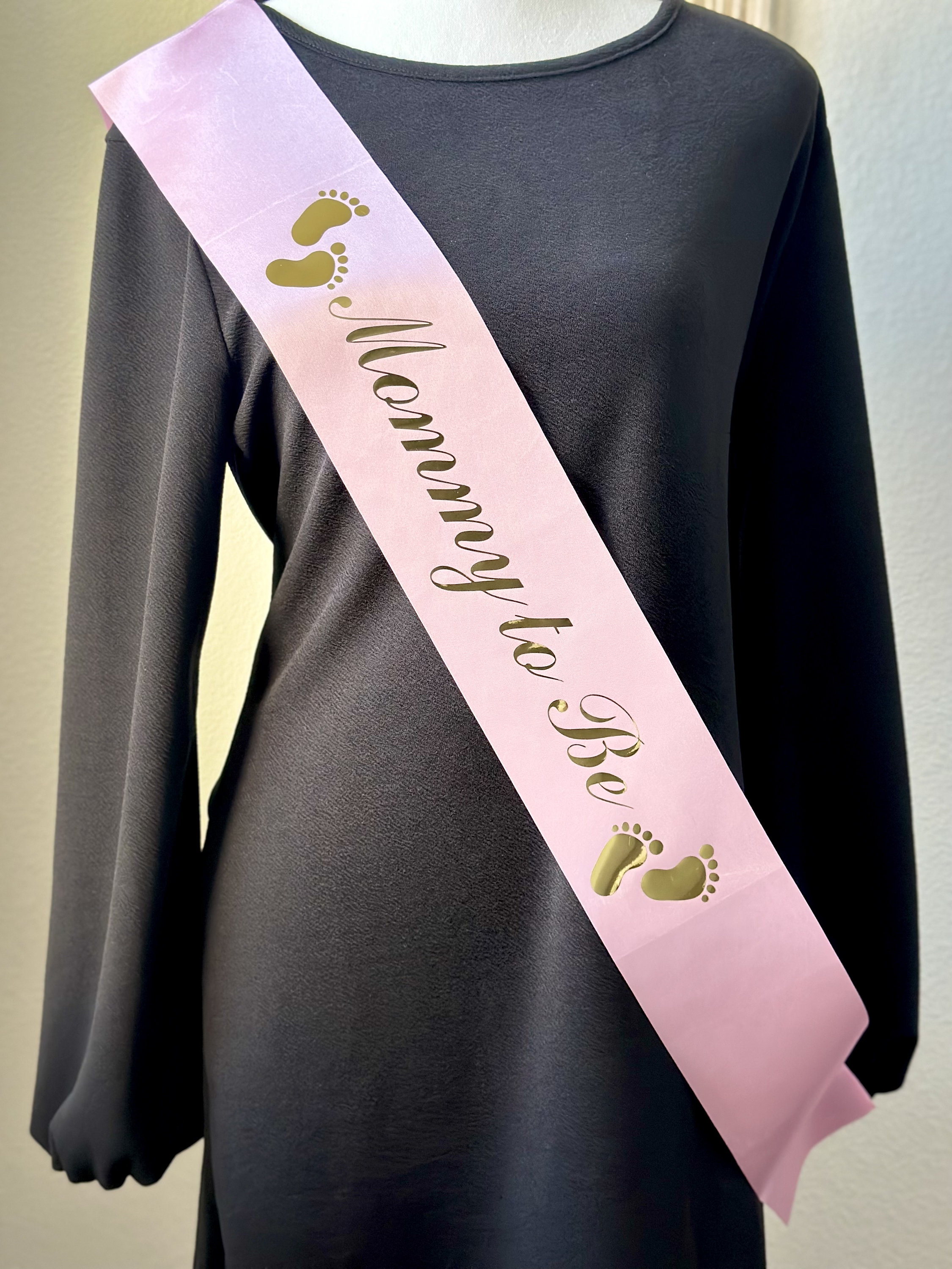 2 PCS Baby Shower Mom Dad Sash, The one Where we Become