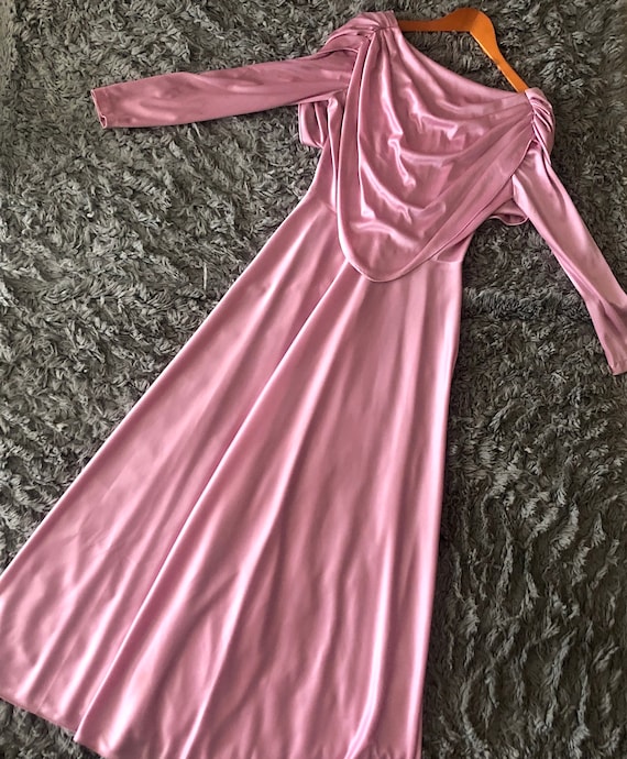 Vintage 1970's Dusty Rose Cowl Neck Long Sleeve Fl