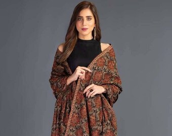 Bareeze Heavy bordado Karandi Lawn Shawl / Bridal Shawl / Bridesmaid Shawl / Shawls and Wraps / Wedding Shawl / Wedding Gift / Wedding Cape