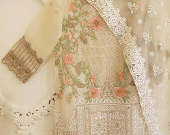 agha noor suits