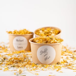 Fiori confetti Giallo Avorio + tazza marrone + adesivo personalizzato / coriandoli da fiori secchi / coriandoli fiore / matrimonio