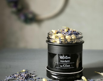 Naturalny zapachowy potpourri w szklanym słoiczku z kwiatami chabra i olejkiem jaśminowym – delikatny zapach do pomieszczeń i zrównoważona dekoracja kwiatowa z suszonych kwiatów
