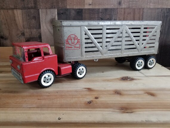 structo farms toy truck