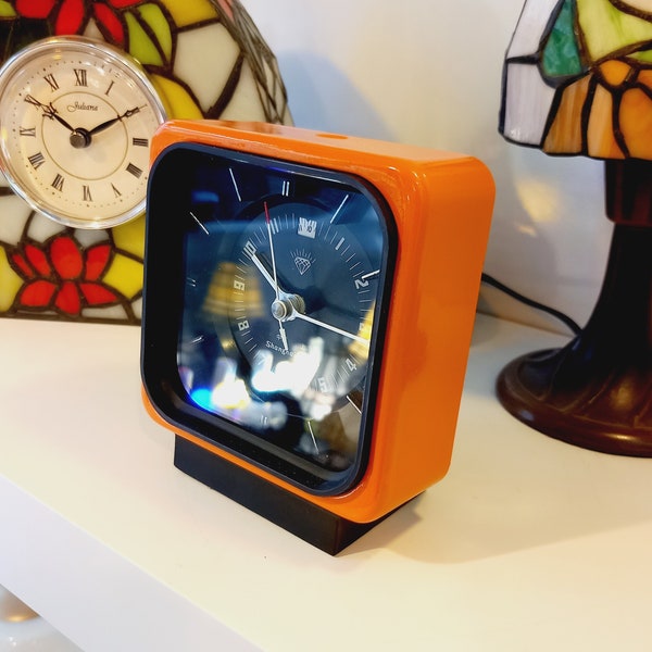 Pop Art Orange Wind-up Clock , Diamond Table Clock , Mechanical Clock 1970's , Alarm Clock