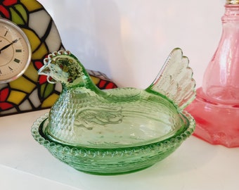 Hen on Nest Candy Dish Collectible Glass , green glass , Gift , Retro , Home Decor , Grandma