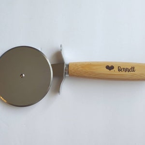 Customized Pizza Cutter for Pizza Lovers, Dad, Boyfriend, Husband, Personalized Pizza Cutter, Housewarming gift, Wedding Favor