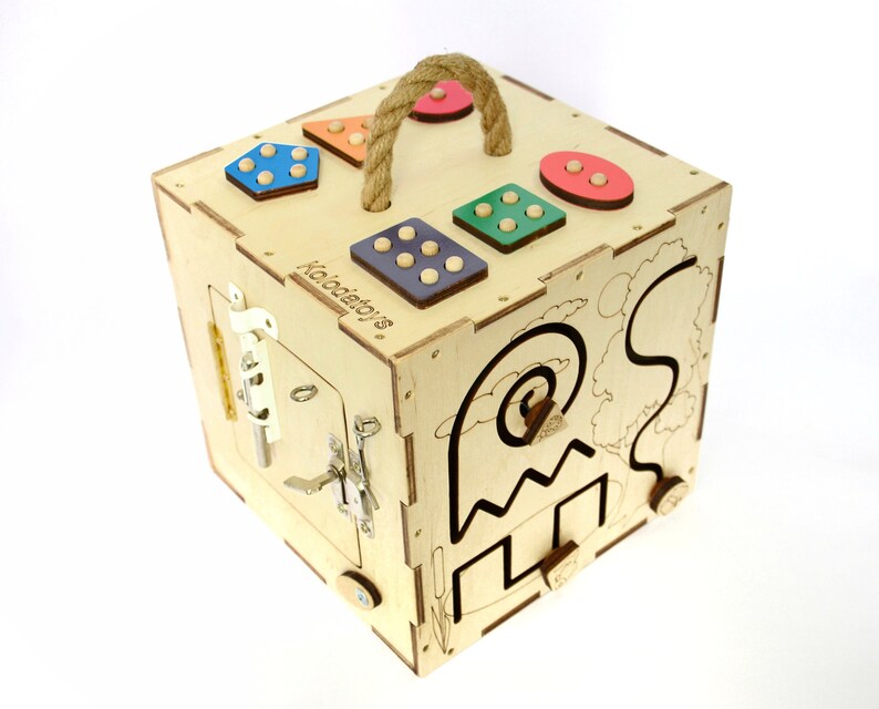 box of fidget toy