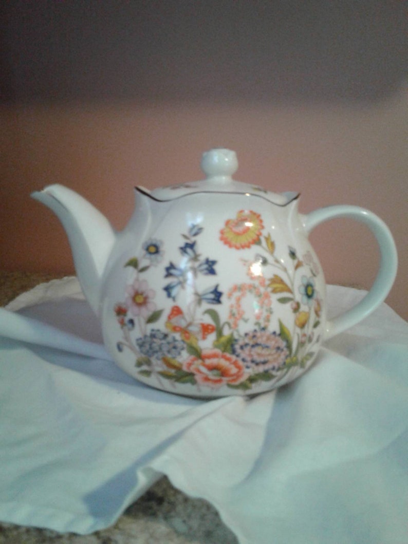 The most beautiful tea pot ever never used