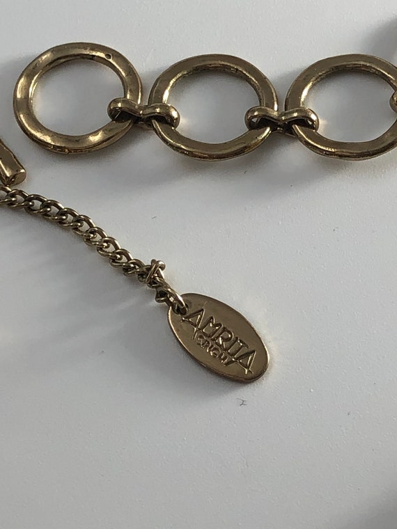 Collar Amrita Singh España