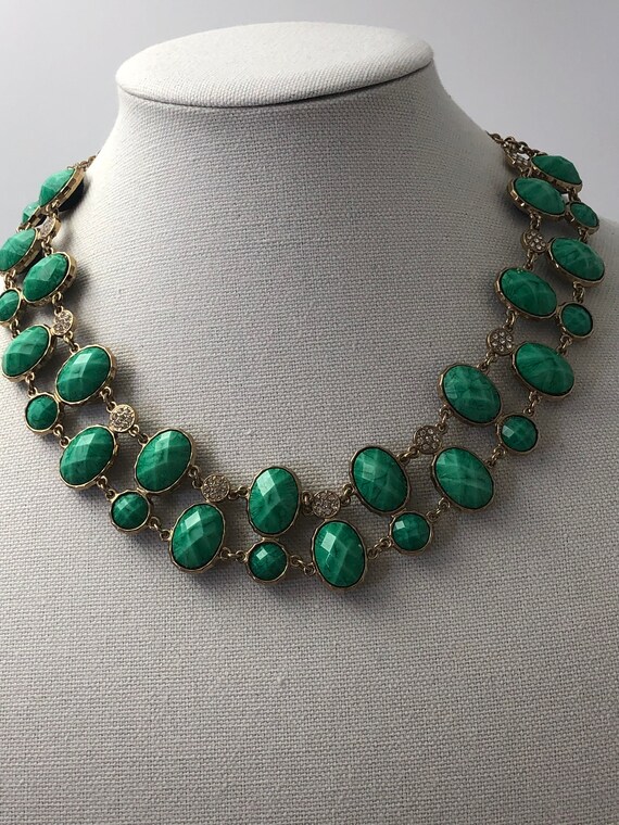 Collar Amrita Singh España