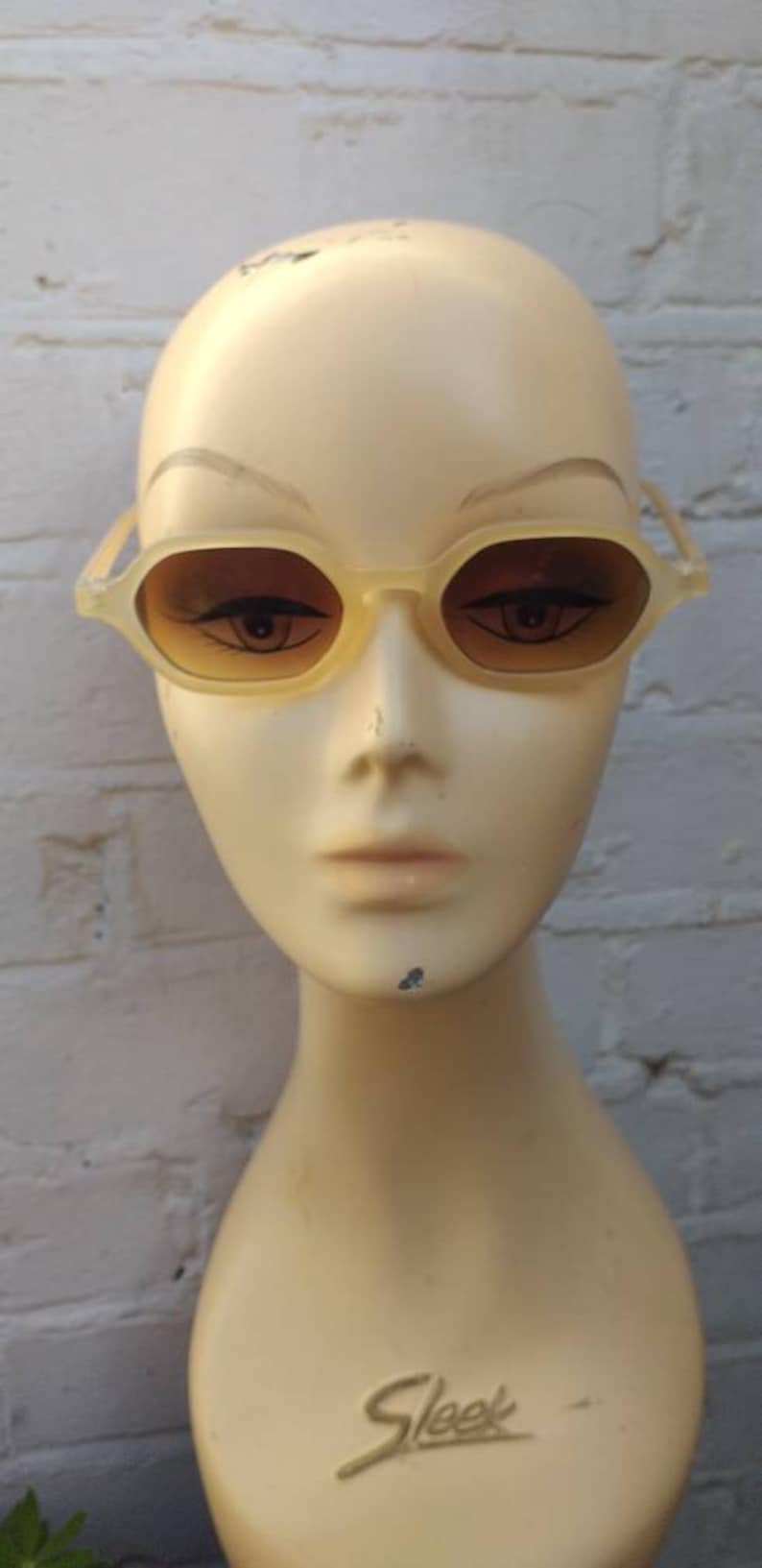 1940s Sunglasses, Glasses & Eyeglasses History Sunglasses Cream 1930s 1940s style $11.54 AT vintagedancer.com