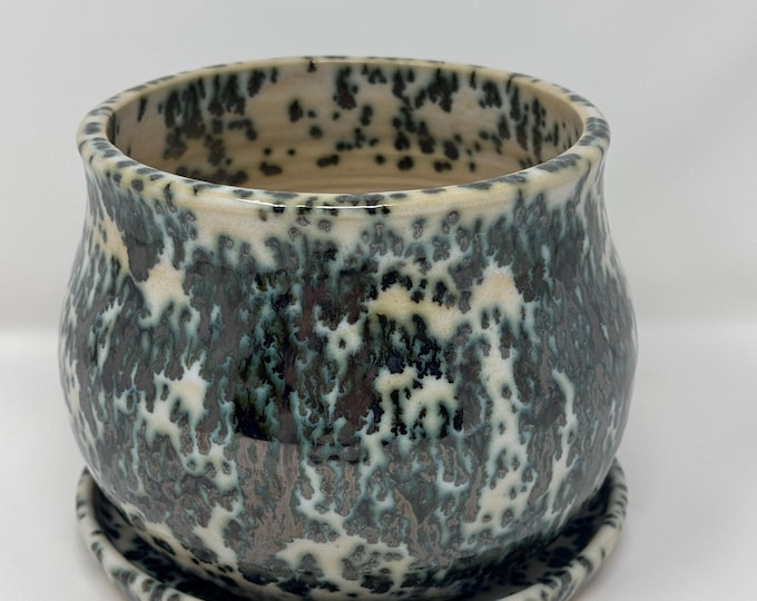Planter Pot with Plate