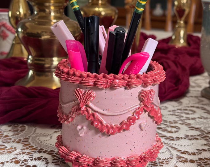 Small Pink Cake Cup